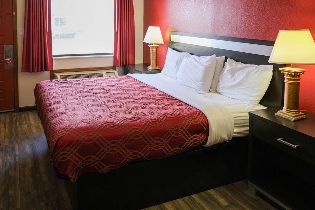 Econo Lodge Wooster Room photo
