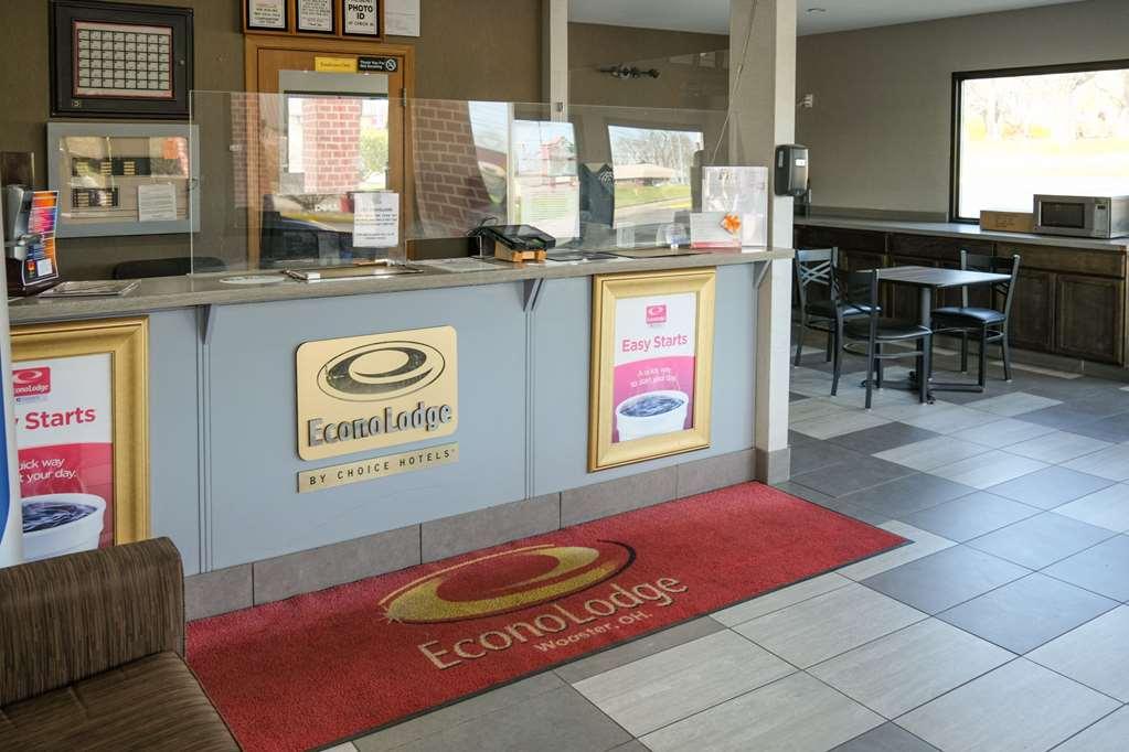 Econo Lodge Wooster Interior photo