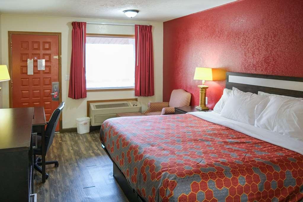 Econo Lodge Wooster Room photo