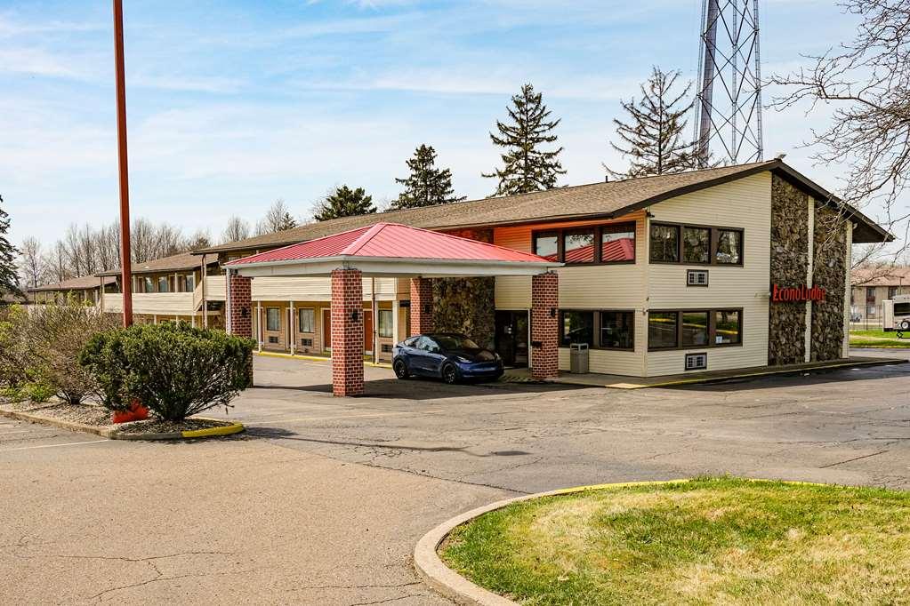 Econo Lodge Wooster Exterior photo